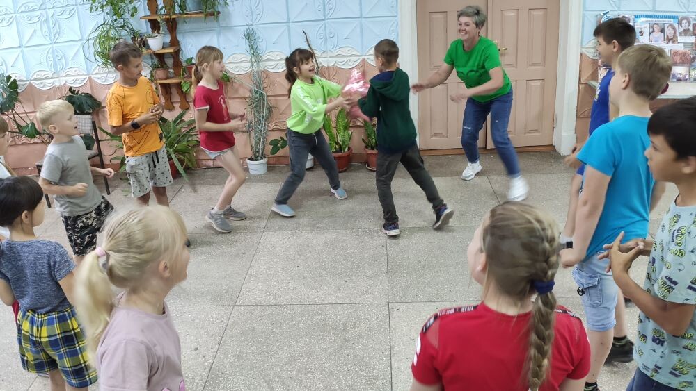 «Поиграем, пошалим».